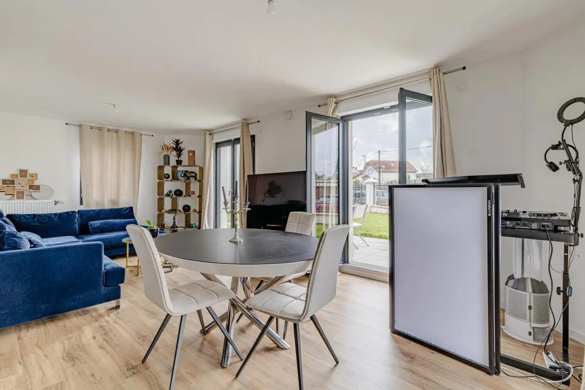 Maison en vente à Clamart - Idéal pour ceux cherchant à déménager dans un environnement harmonieux