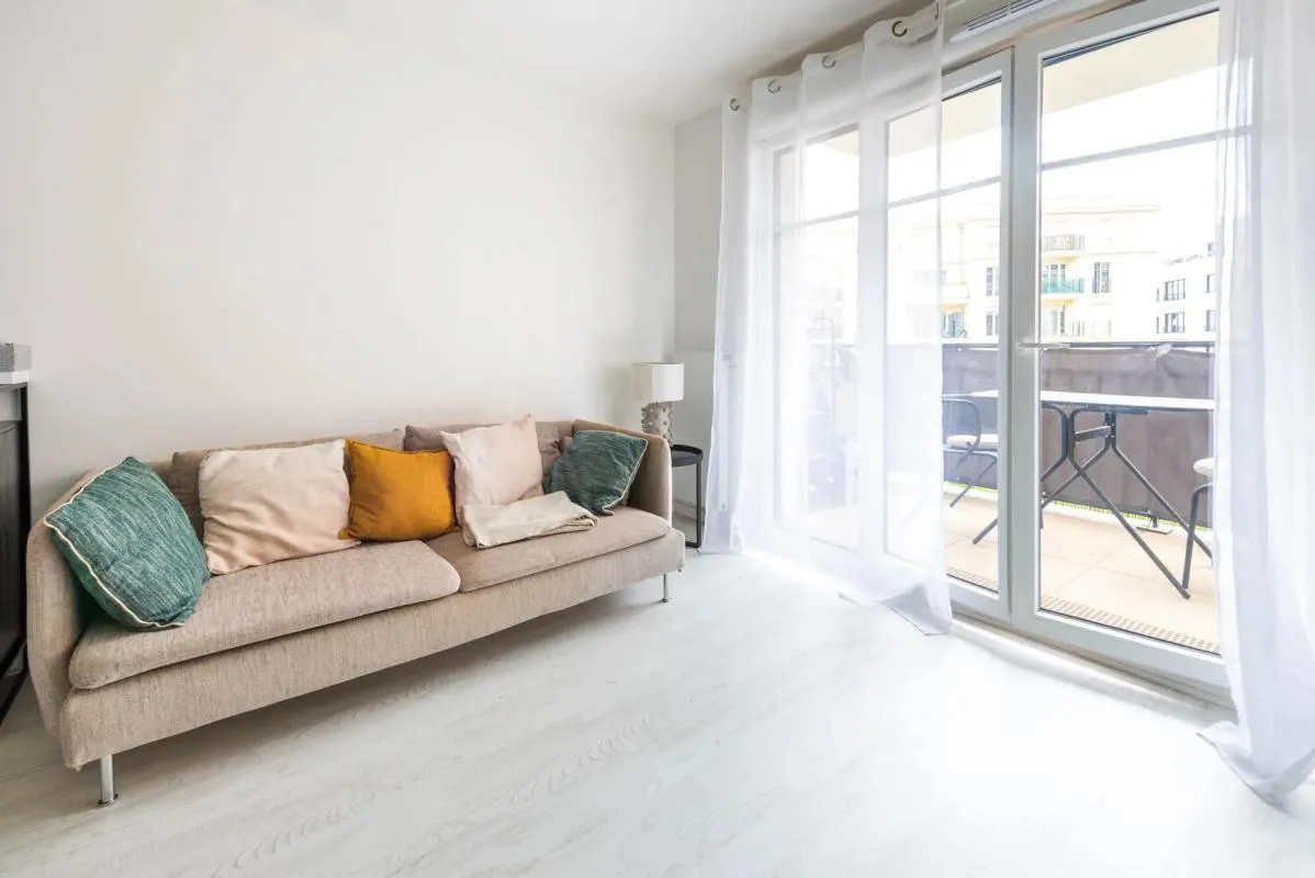 Investissement locatif à Clamart – 3 pièces de 59m2 avec balcon vendu occupé