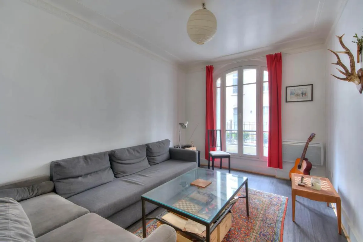 Appartement de 4 pièces de 71 m2, situé à Paris 15e