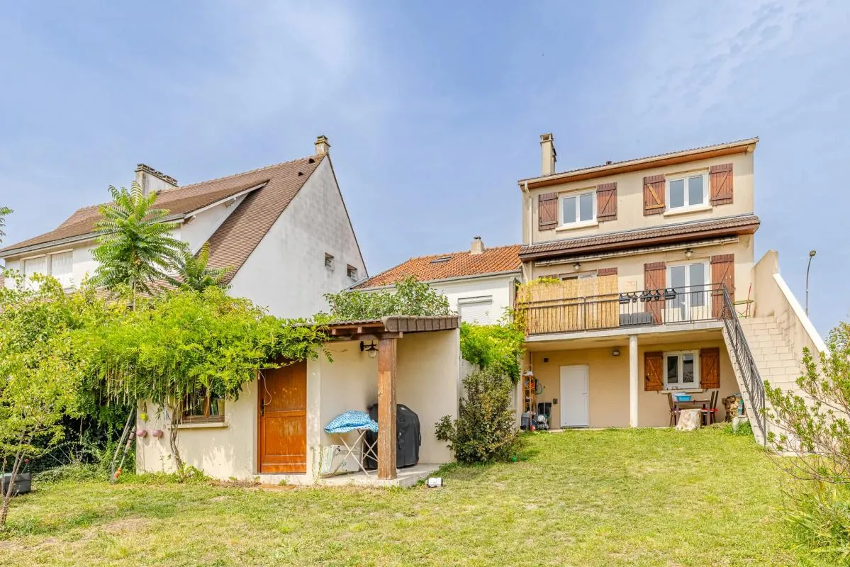 Maison de 5 pièces de 133 m² située à Rosny-sous-Bois