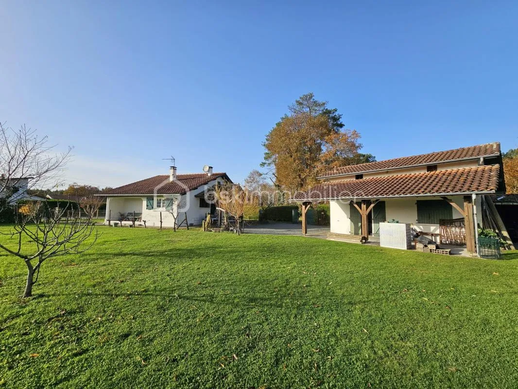 Maison avec dépendance sur terrain constructible – Potentiel à exploiter !