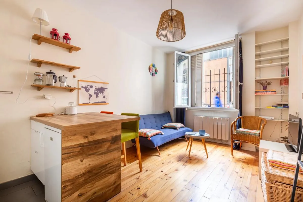 Appartement 2 pièces de 32 m2 en vente à Paris 18ème arrondissement