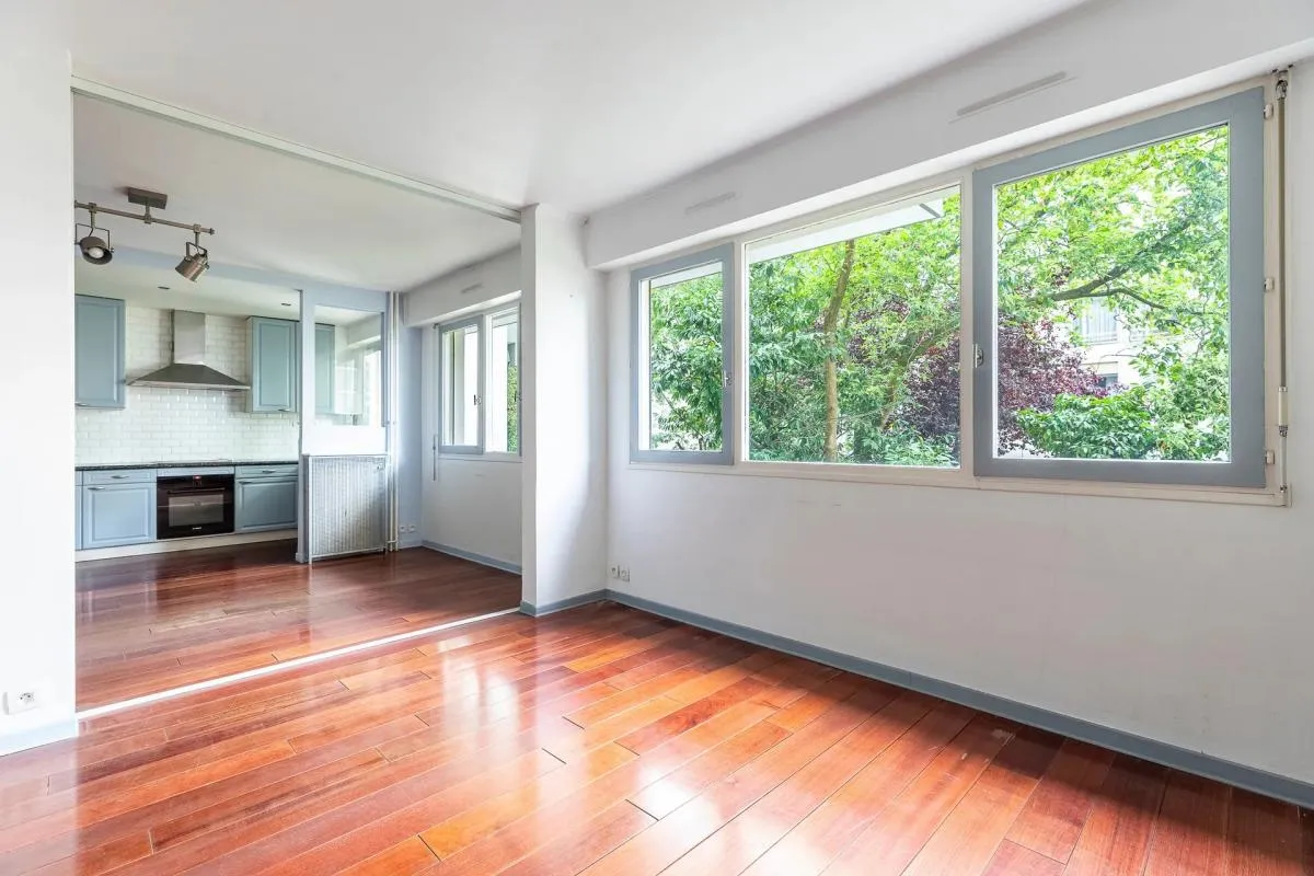 Appartement de 4 pièces de 86 m2 situé à Paris 19e