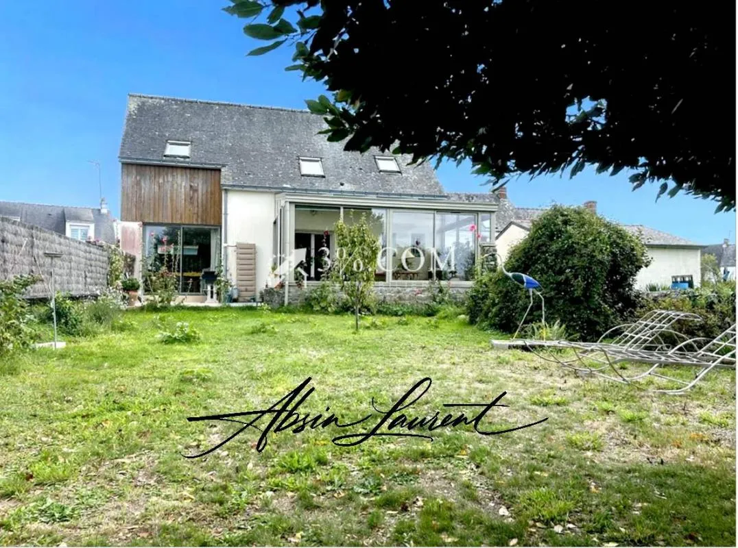 MAISON 6 PIÈCES DE 136 M 2 ENV