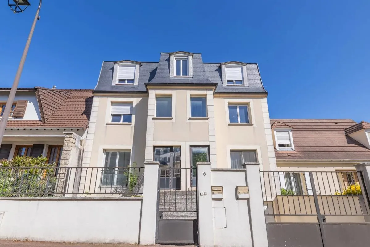 Duplex lumineux de 127 m² dans une copropriété intimiste – Quartier recherché - Antony