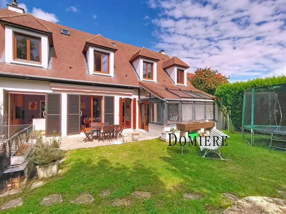 Maison 196 m² - jardin 620 m² - 4 chambres