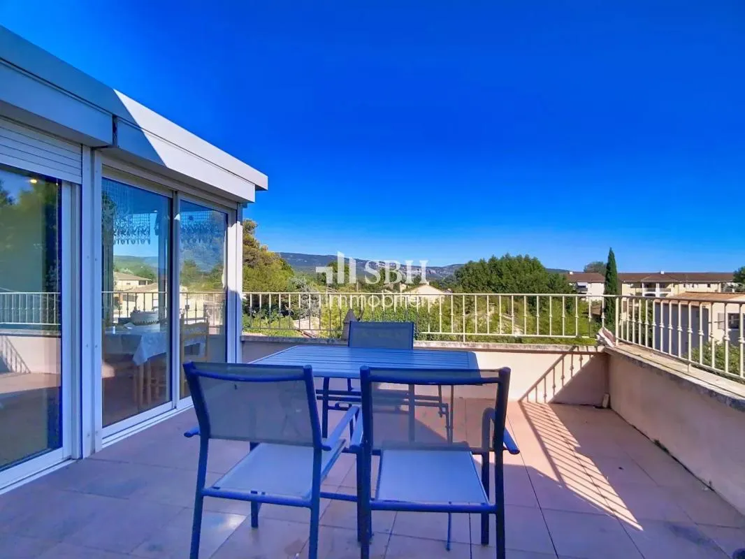 Appartement T3 avec ascenseur, terrasse et garage – Proche centre-ville Isle sur la Sorgue
