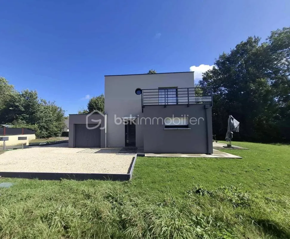 Pavillon neuf en plein centre-ville de Flers