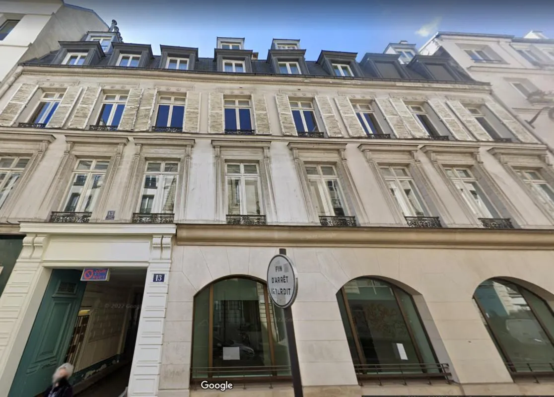 Paris 9ème - 7 pièces de 204m2 au sol - 187m2 Loi Carrez