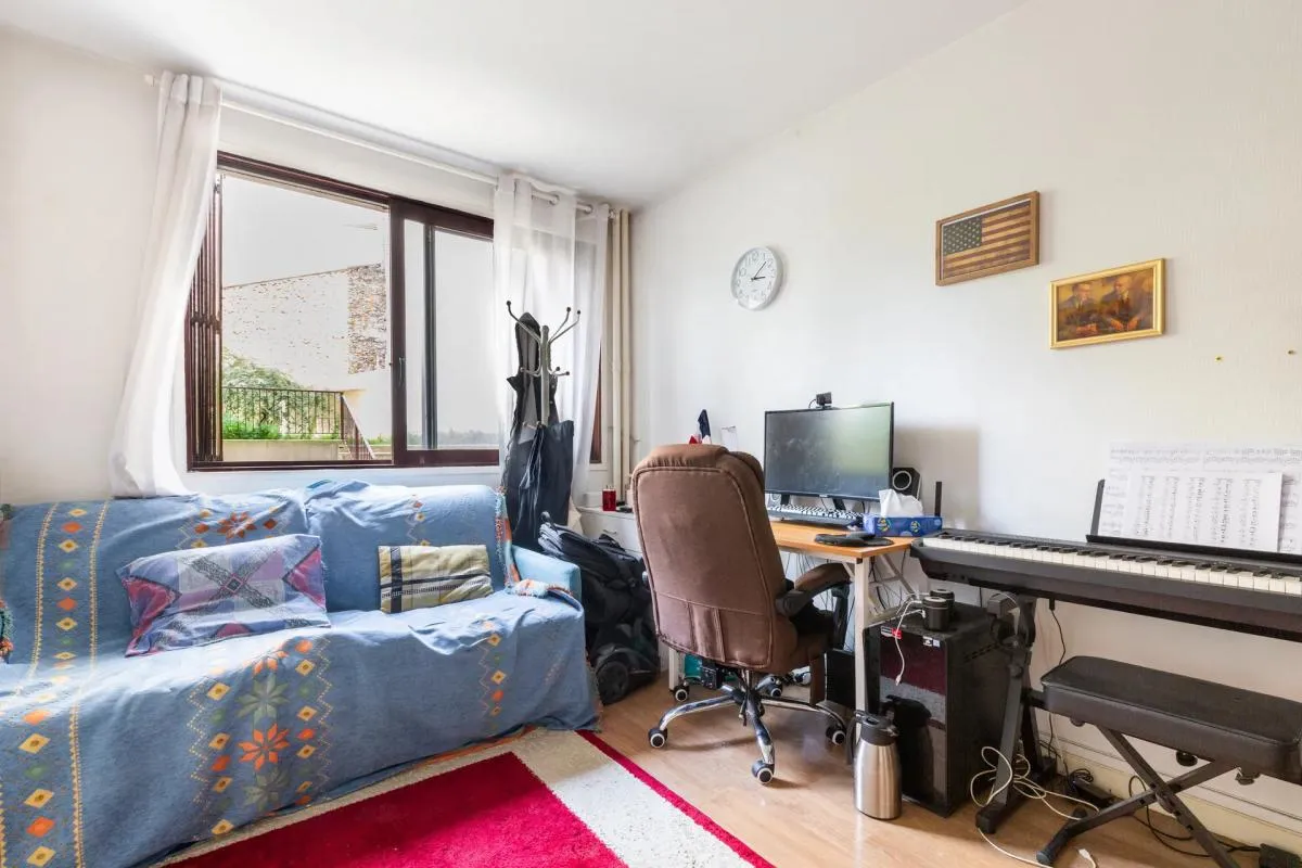 Studio de 1 pièce, 15 m², avec parking situé à Paris 20e