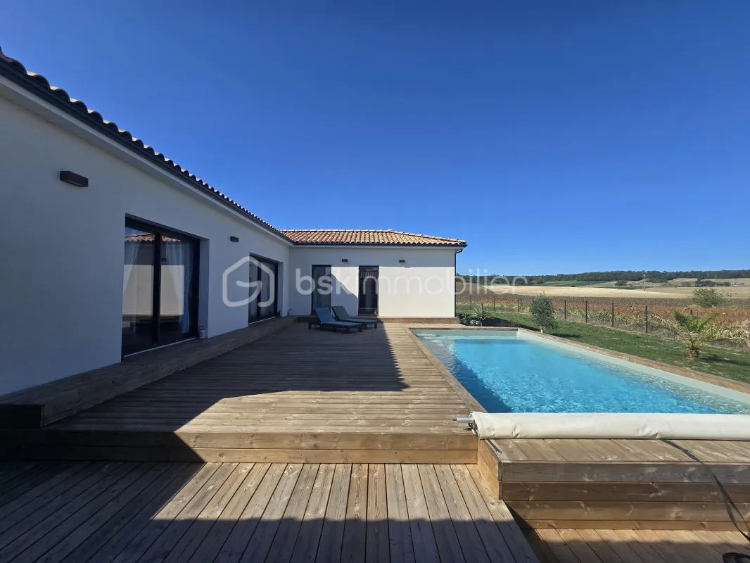 Contemporaine de 140 m² avec piscine et vue dégagée – 20 min au Sud de Bergerac