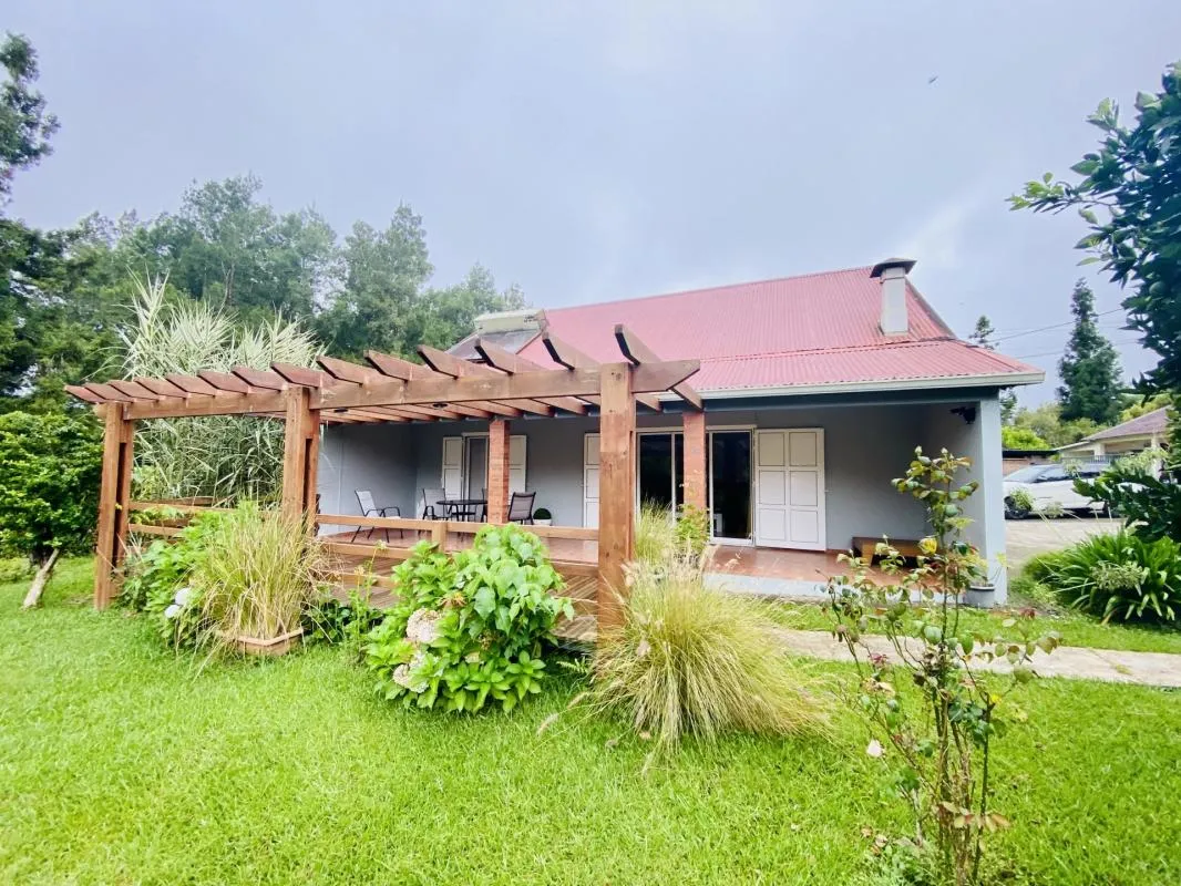 Maison spacieuse 6 pièces à La Plaine-des-Palmistes