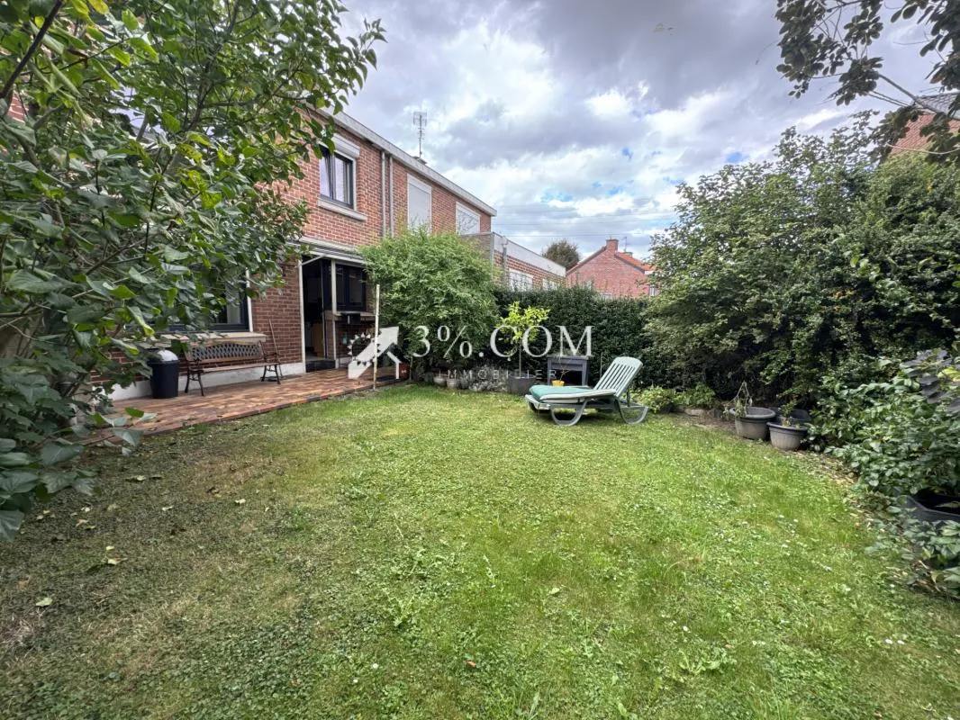 Maison semi ind avec 3 chambres jardin garage à Saultain