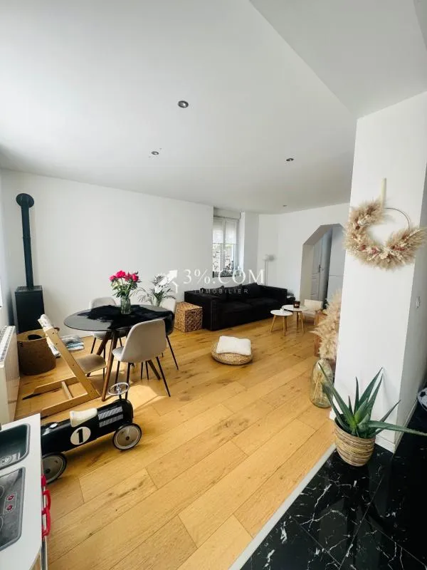 JOLIE MAISON RENOVEE 3 CH 75 M2