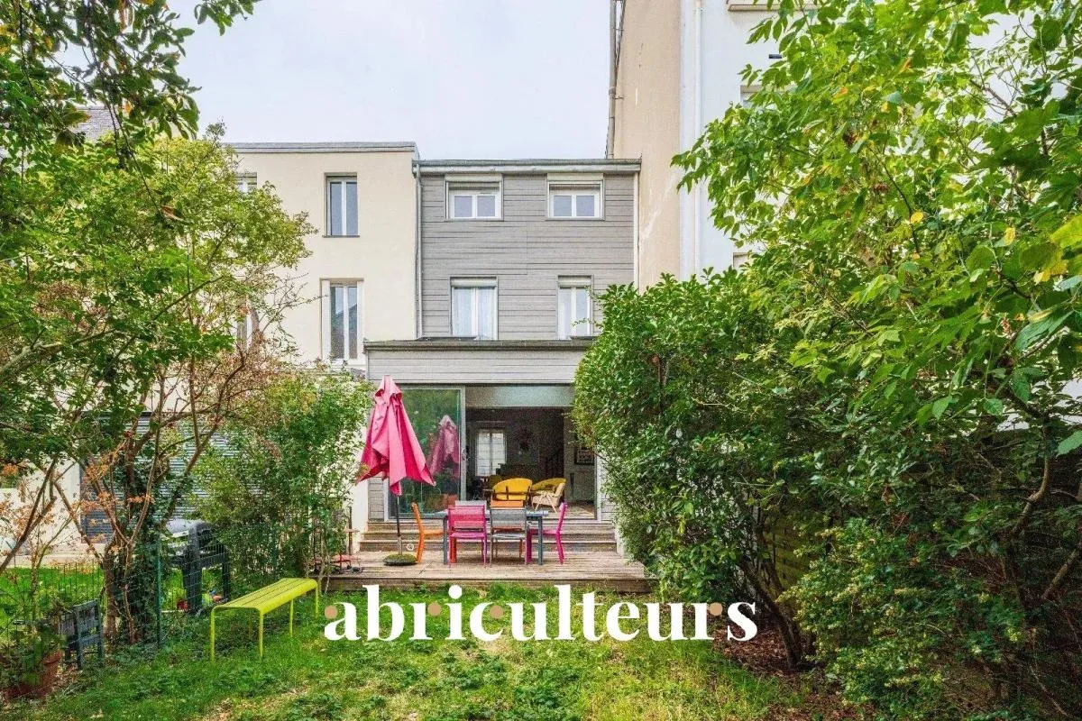 RARE - Maison avec jardin et box – Parc Falret, Vanves