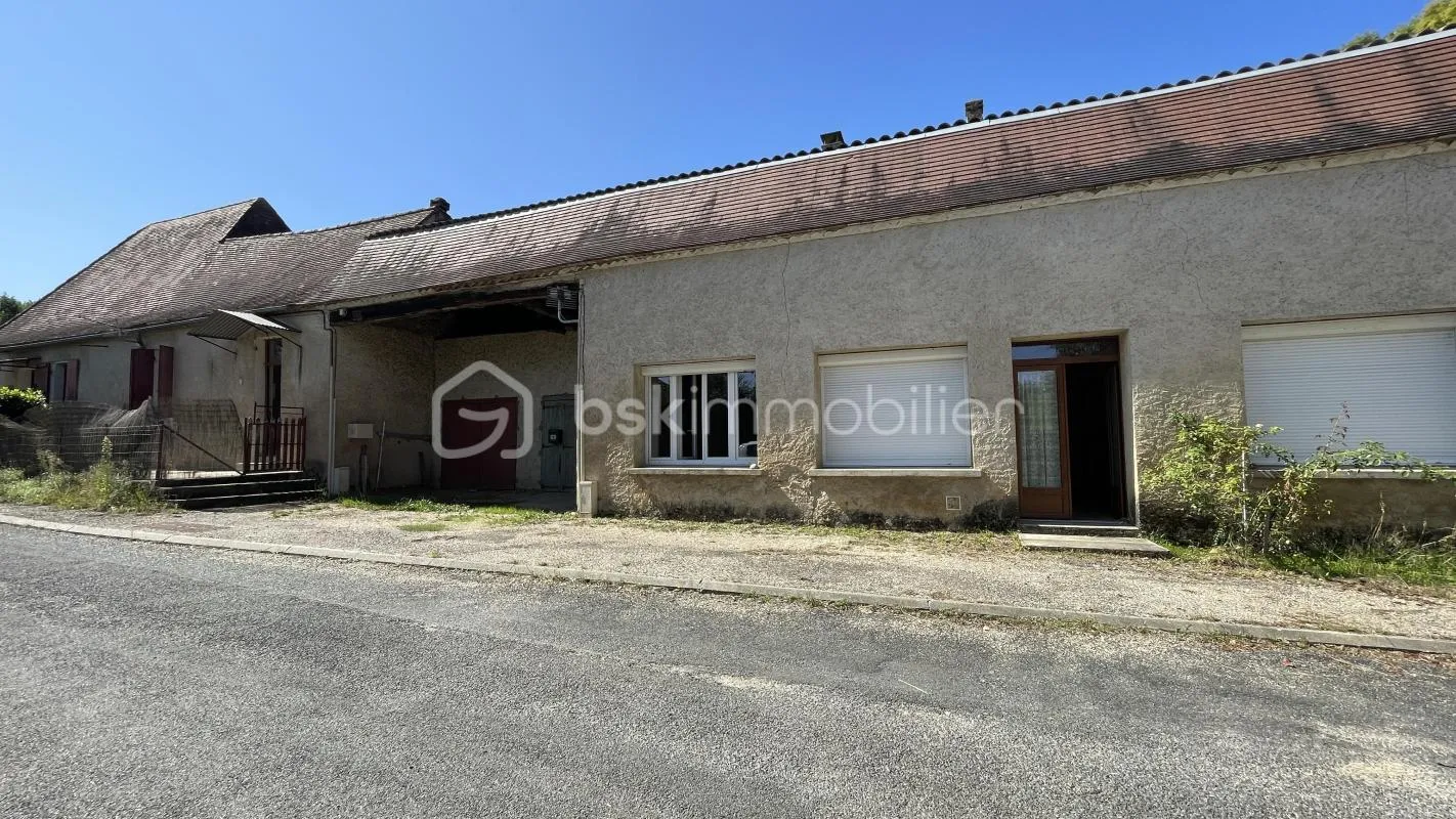 Ensemble de 3 logements à rénover dont un loué