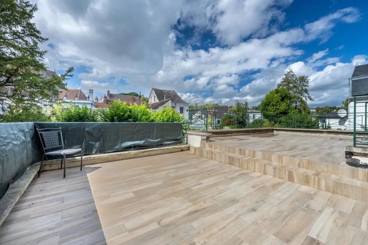 Appartement de 5 pièces de 165 m² situé à Dreux