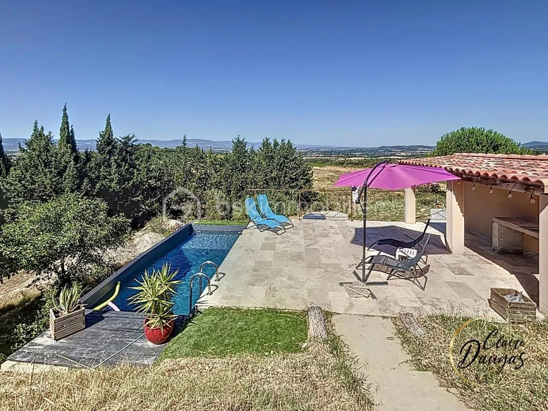 *** MAISON PLAIN PIED 4 FACES - 4 CHAMBRES - PISCINE - JARDIN  - VUE SUR LA CITE DE CARCASSONNE ***