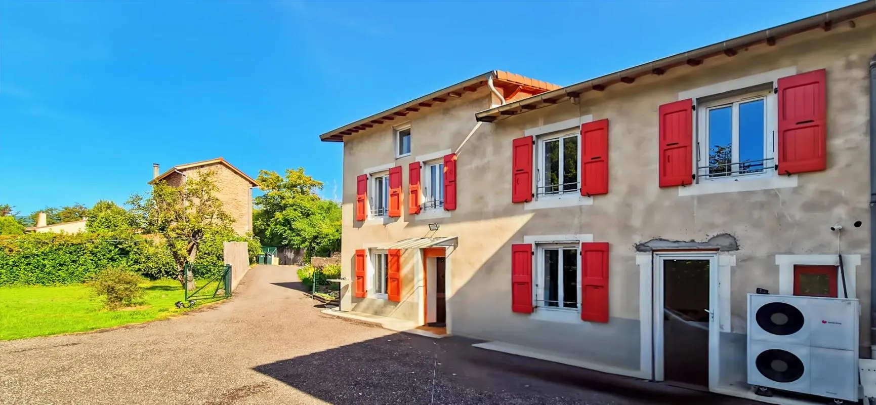 Maison de 4 pièces de 120 m² située à Saint-Alban-du-Rhône