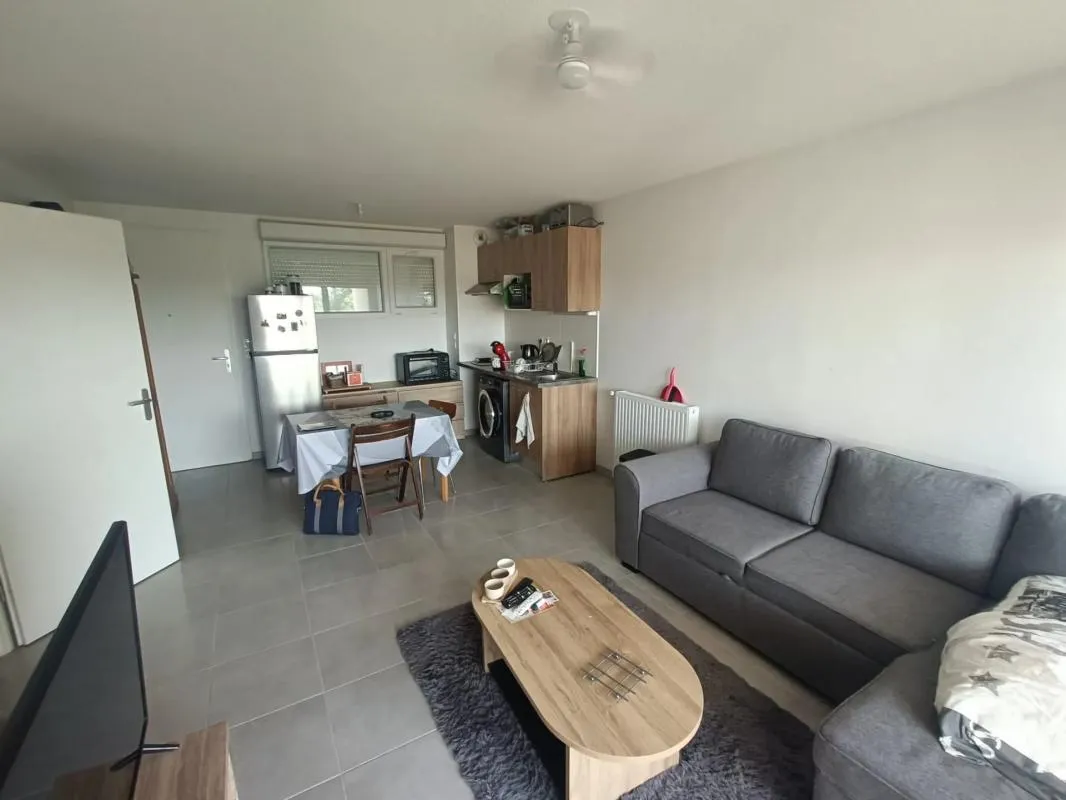 T2 - 42m2 très bien desservie par rapport à Toulouse