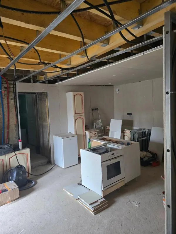 Maison 93m2 totalement à rénover à Nueil-sur-Layon