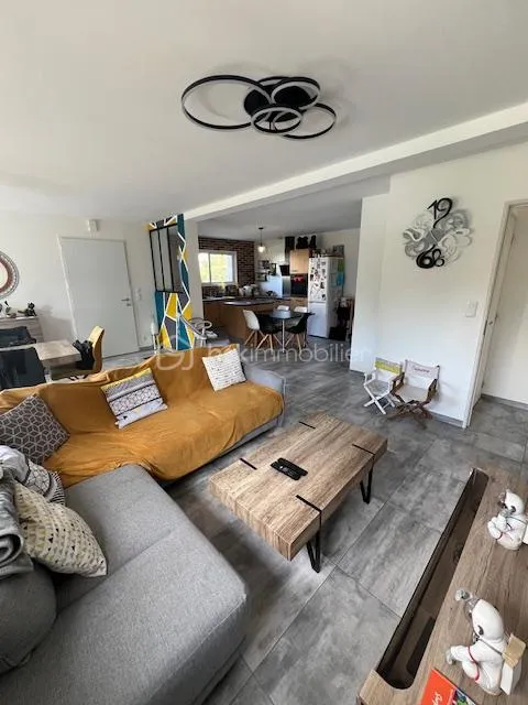 A vendre - Maison moderne de 2018 avec 4 chambres à Laignelet