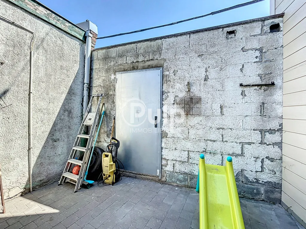 Bien à vendre en impasse