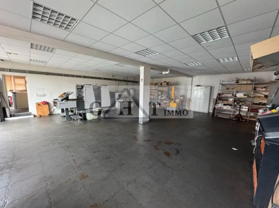 Local d'activités 191m2 à vendre Argenteuil