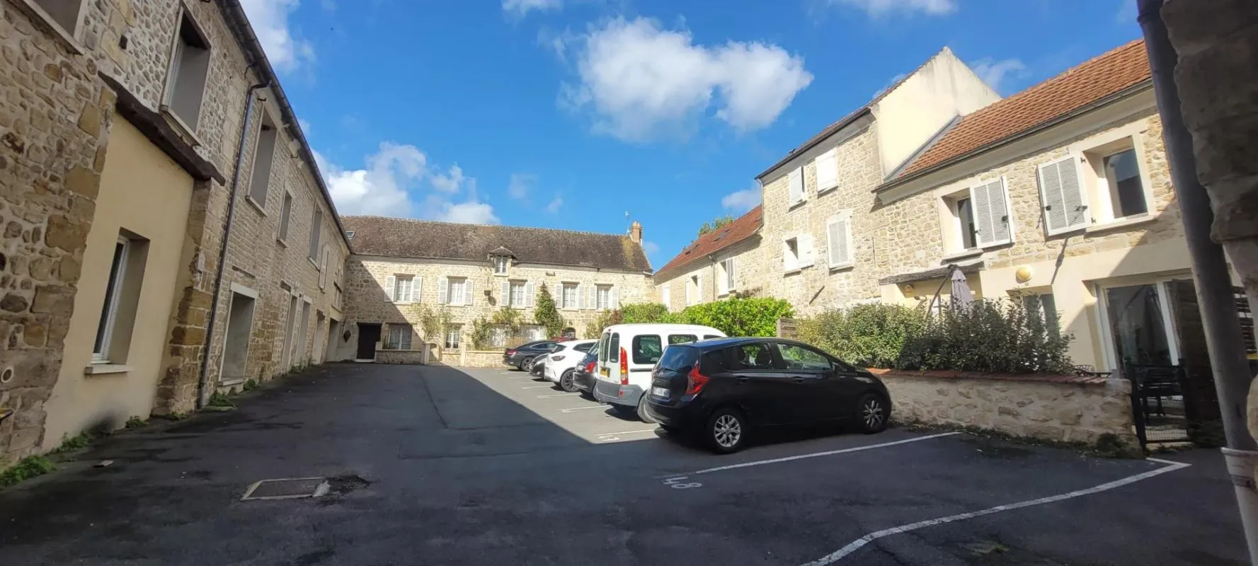 Appartement lumineux à Boissy-l'Aillerie