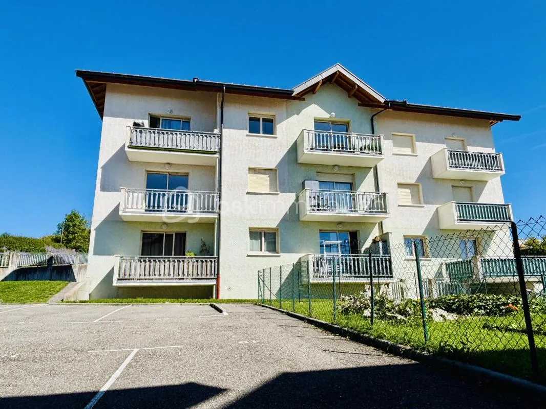 Groisy - T2/3 cosy avec balcon, box, parking et cave – Copropriété à taille humaine