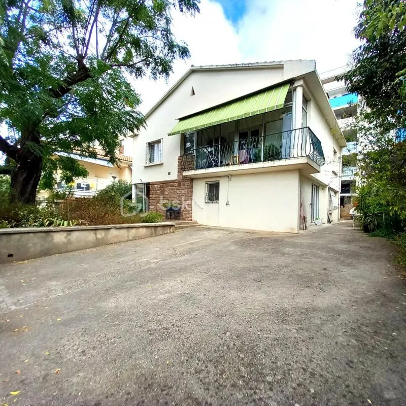 Villa 9 pièces Celleneuve