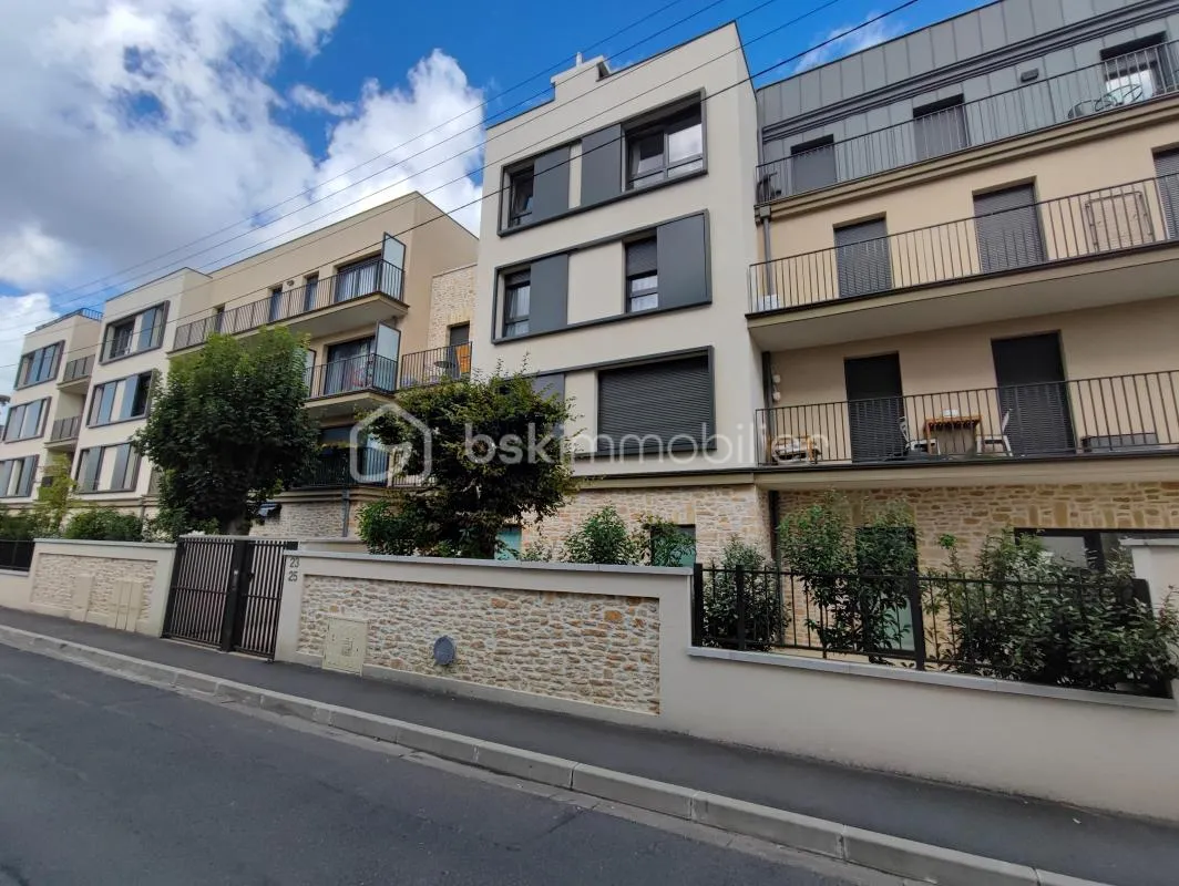 1 Pièce ·  32 m² ·  Chennevières-sur-Marne 94430  · Centre ville