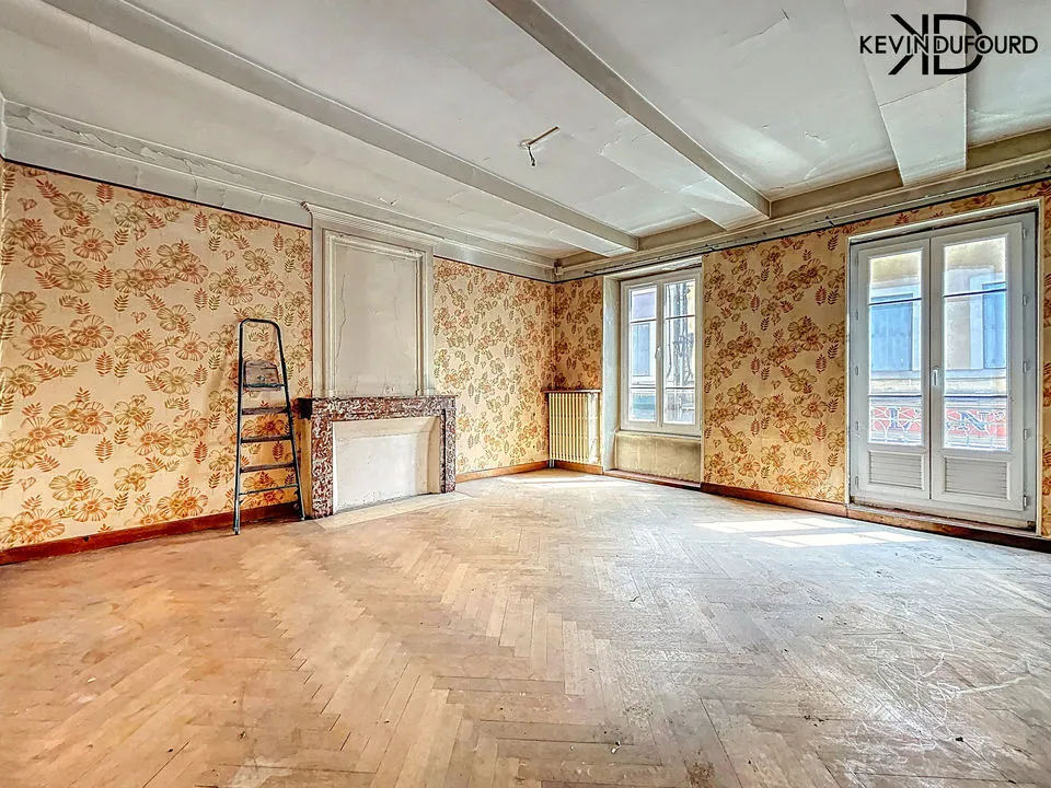 Appartement A RENOVER 40 m² à AUBENAS