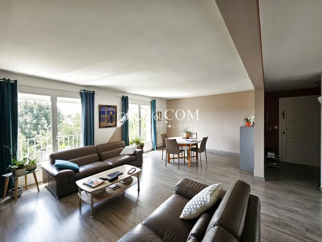 Appartement T3 de 95m2 + garage box