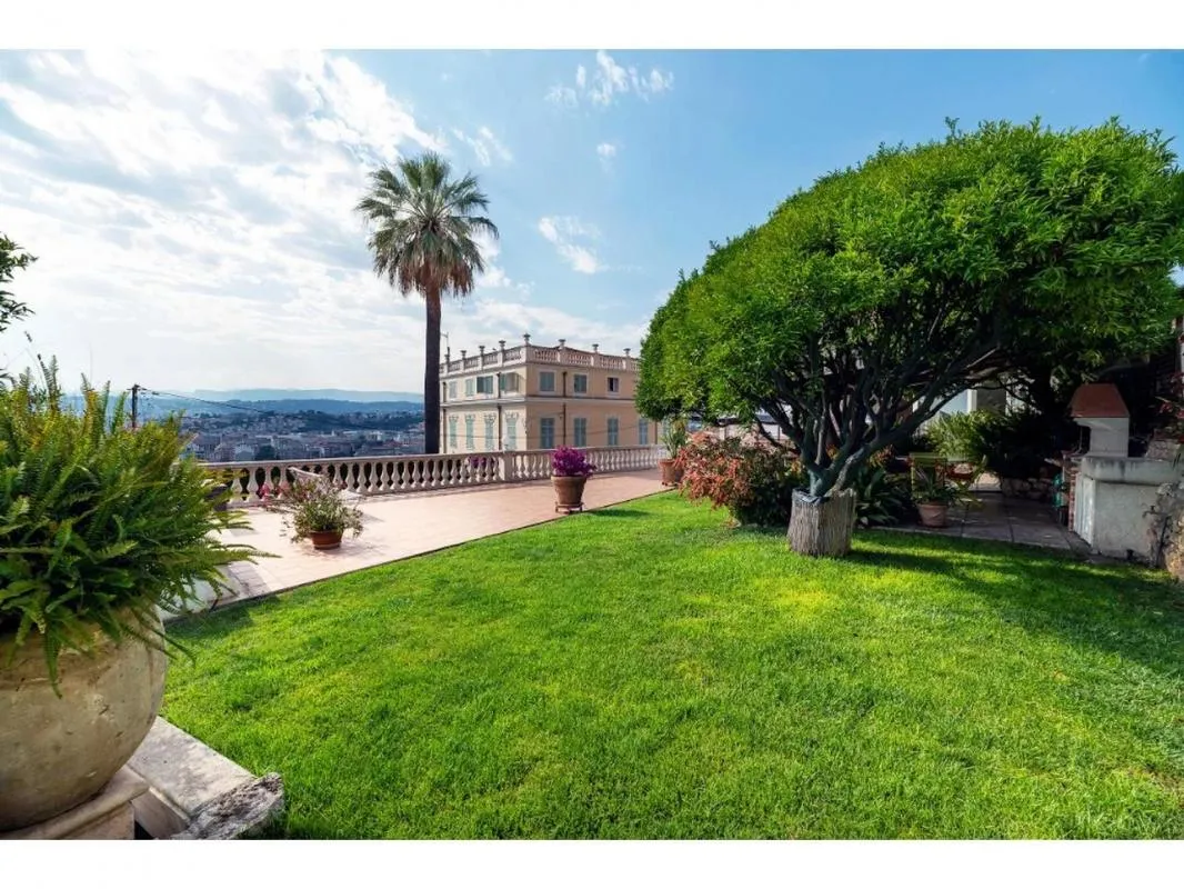 NICE-MONT BORON  VILLA 2/3 PIECES JARDIN TERRASSE GARAGE