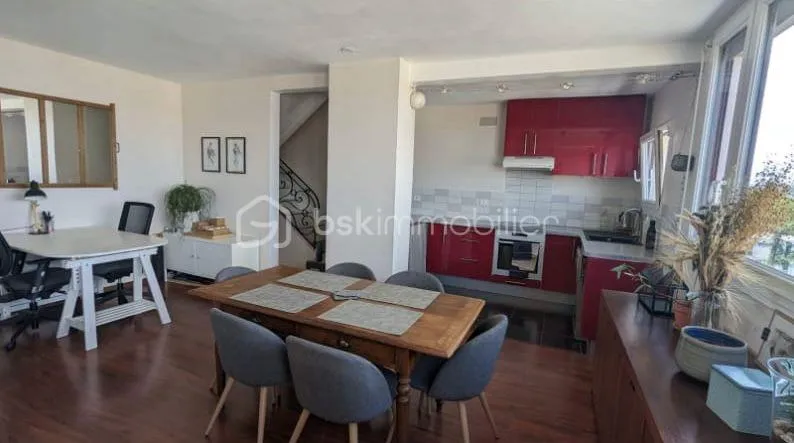 T3 en duplex de 52 m² Fresnes / limite Antony  /Domaine de la Peupleraie