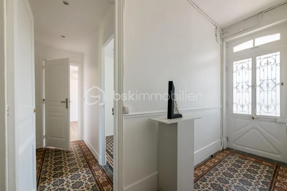 Appartement 2 pièces refait à neuf avec jardin, cave et parking