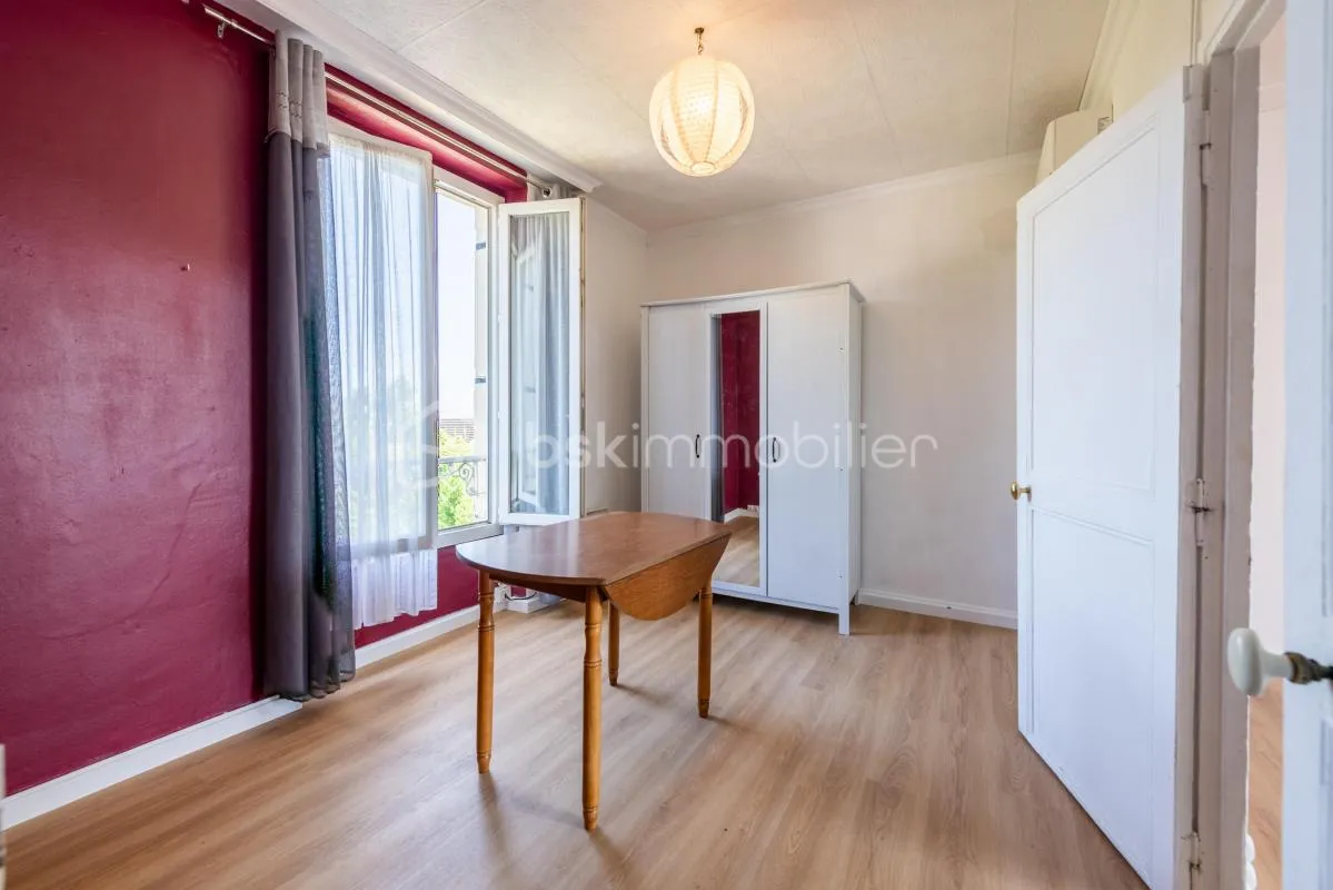 À deux pas du T12 Longjumeau → Paris rapidement accessible Idéal premier achat ou investissement locatif rentable