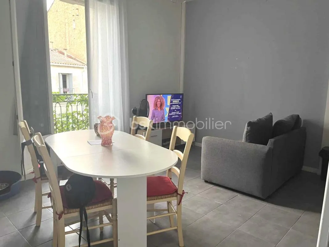 À Pézenas, appartement de type 3 de 46.36 m2
