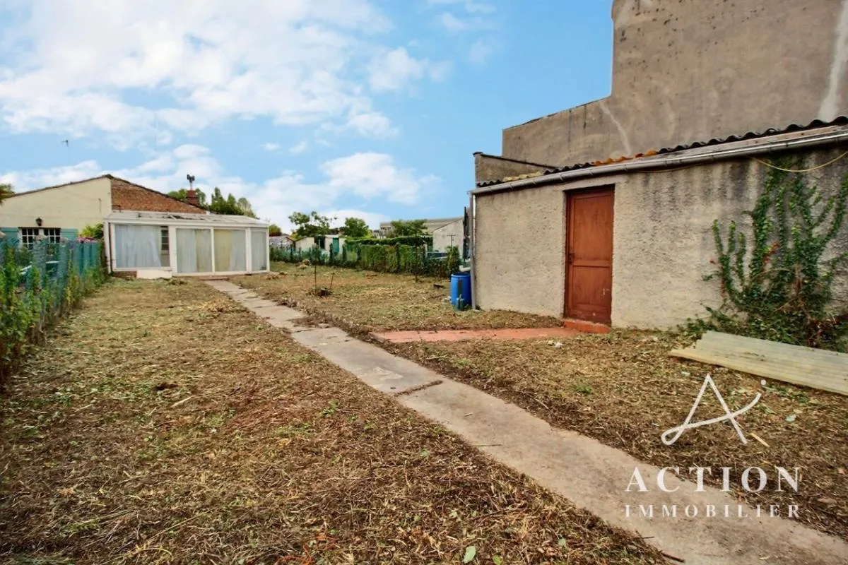 Terrain de 547 m² avec maison à rénover