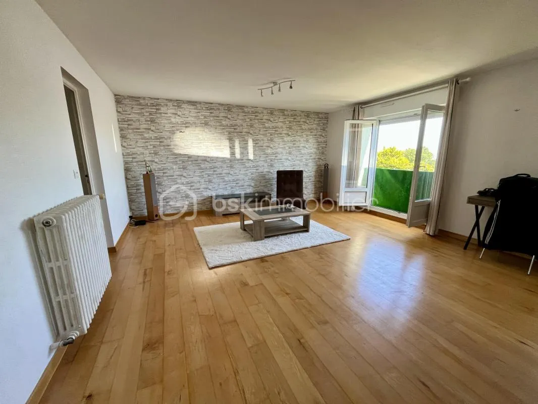 Appartement T5 – 92 m² – Quartier Saint-Pierre