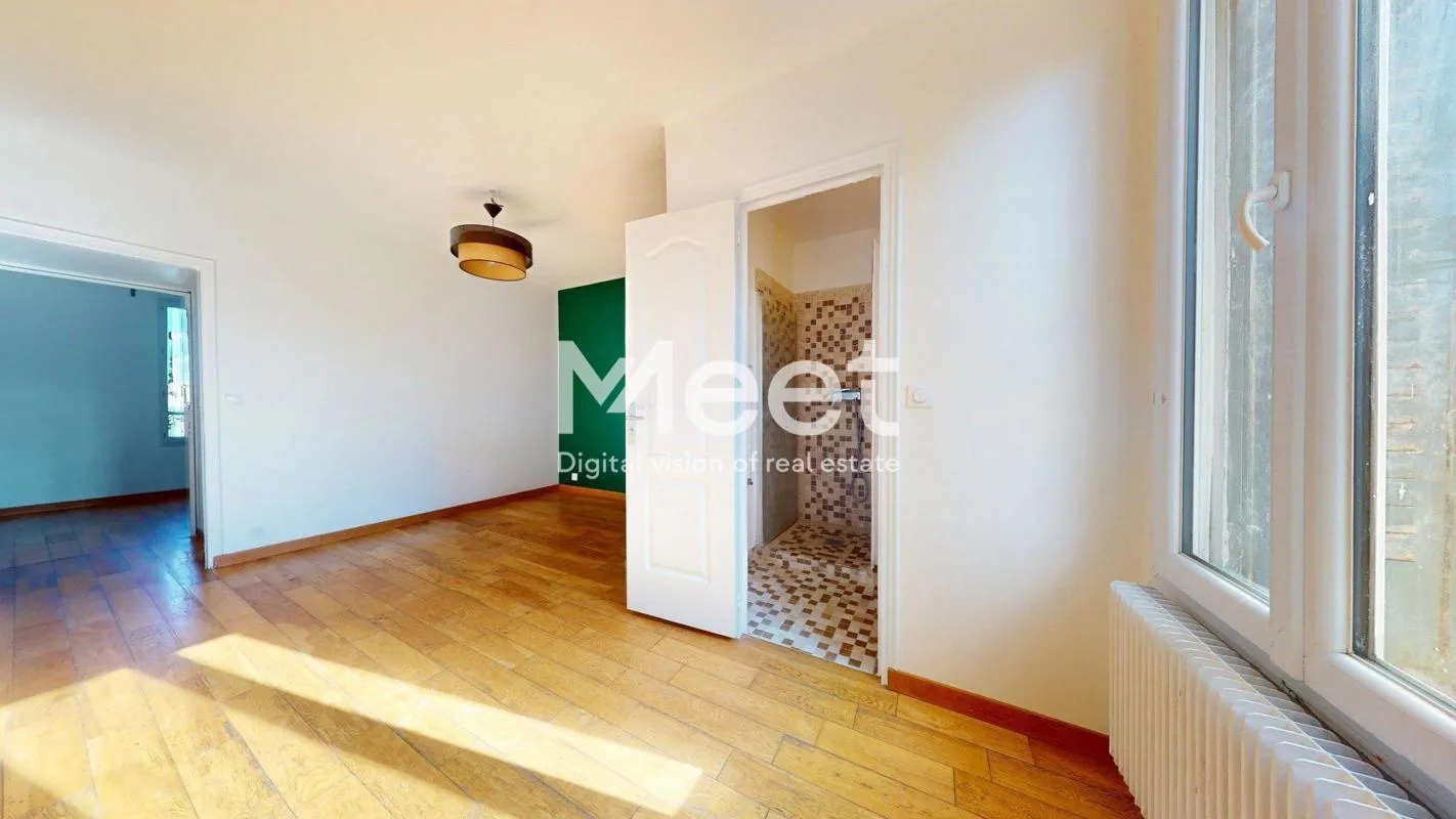 APPARTEMENT 2 PIÈCES 37m² - GONDOLES SUD - CHOISY-LE-ROI