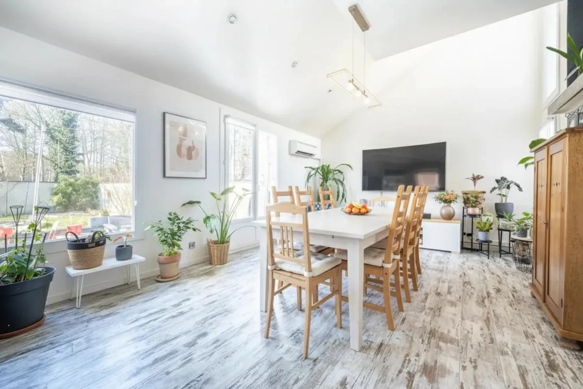 Maison de 5 pièces de 83 m² en vente à Jouy-le-Moutier - Idéale pour les familles