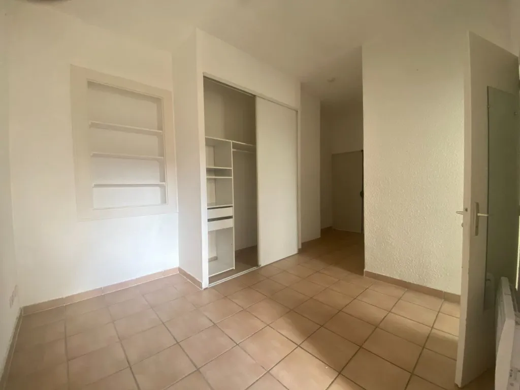 STUDIO 20M2 - Avenue Maréchal de Saxe