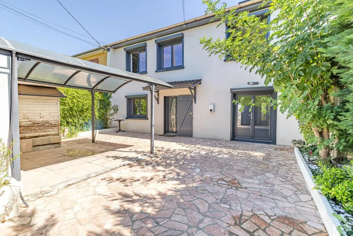 Maison de 6 pièces de 125 m² située à Wissous