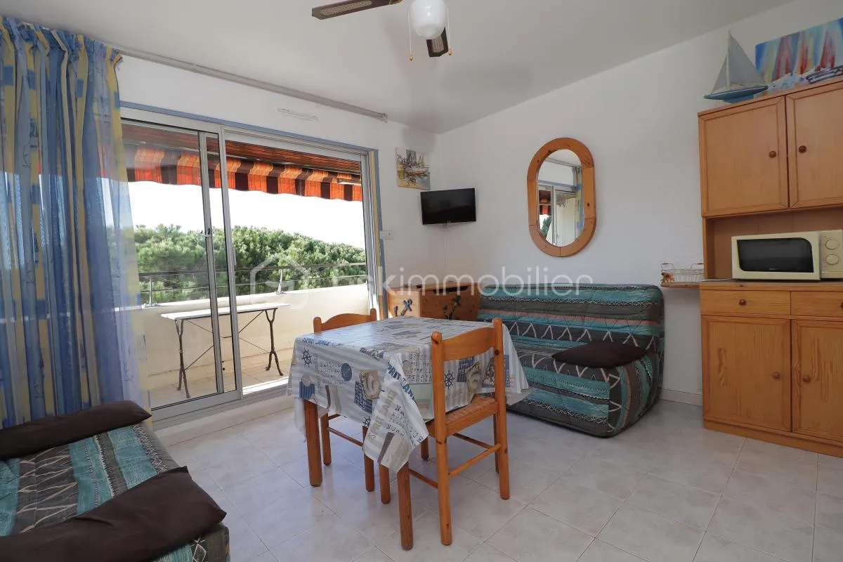 Joli studio avec parking proche de la plage et du port
