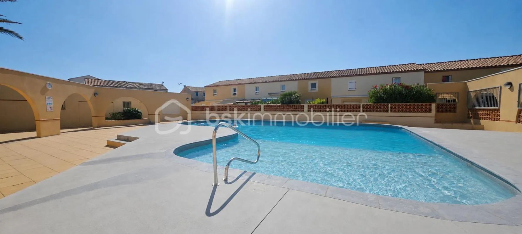 🌊 Frontignan Plage: Maison T3 meublée, terrasse, parking, à 50 m de la mer avec piscine 🌊