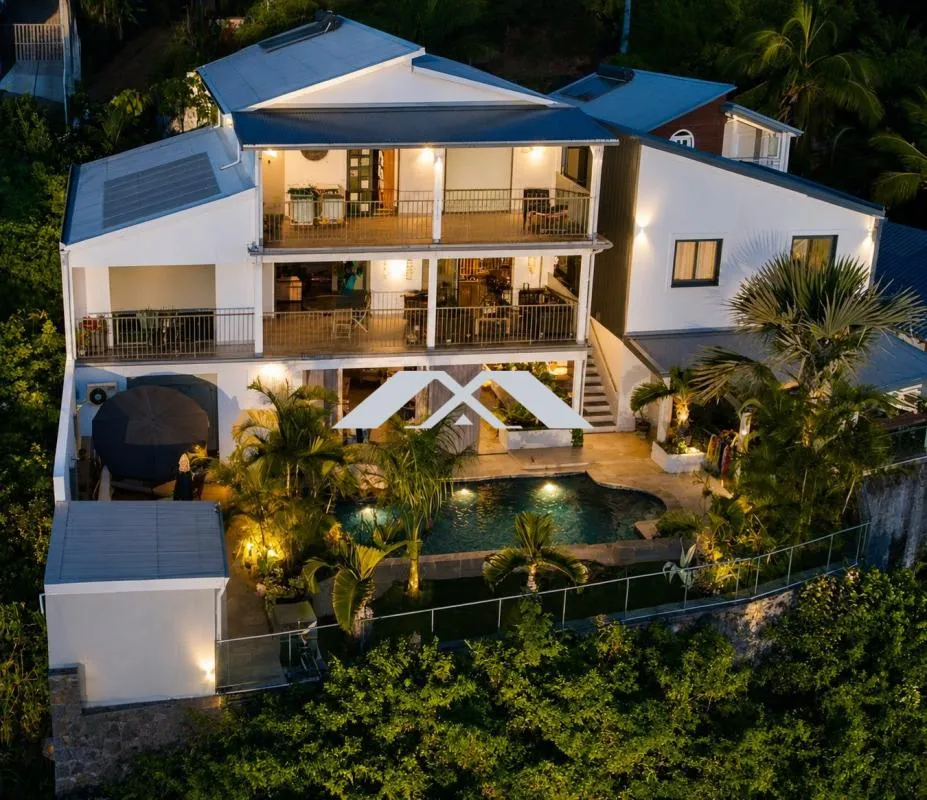 Villa T6 de prestige Saint Leu