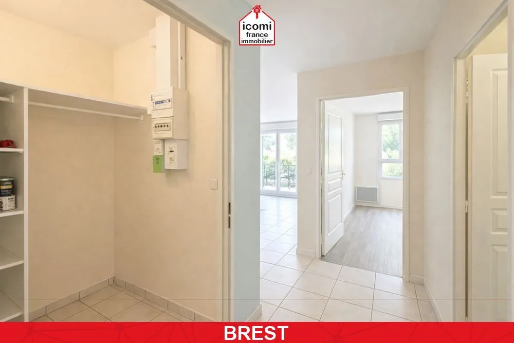 FINISTERE - Brest (29200) - A VENDRE - APPARTEMENT 42M² - 1 CHAMBRE - PLACE DE PARKING POSSIBLE - BOURG DE LAMBEZELEC - ASCENSEUR
