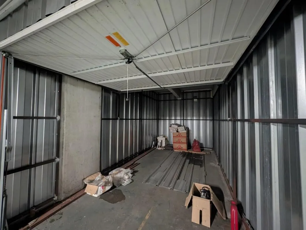GARAGE